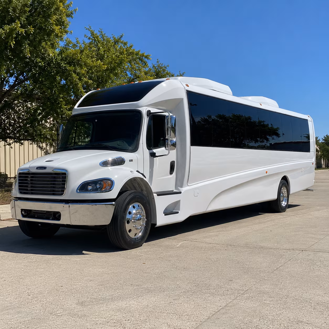 henderson 15 passenger minibus