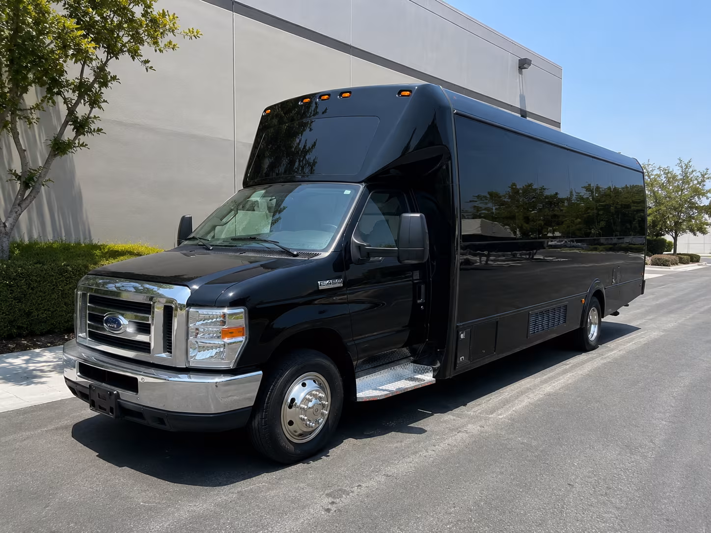 henderson party bus