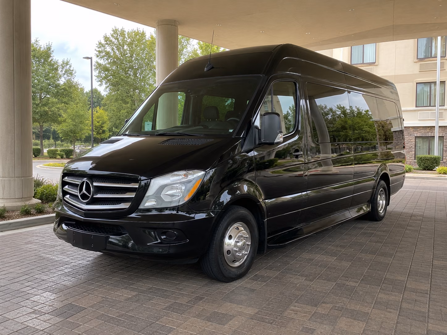 henderson sprinter limousine
